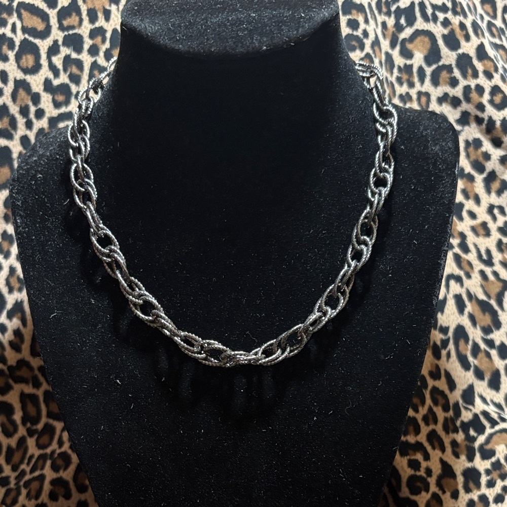 Elegant Gun Medal Chain Necklace